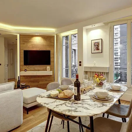 695 Belle - Superbe A Apartamento